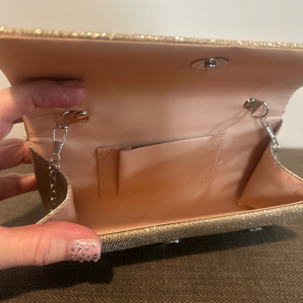 Elegant Gold Evening Clutch - Picture 6 of 8